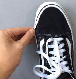 從“耐穿”到“產地質疑” 對運動鞋消費的理性思考